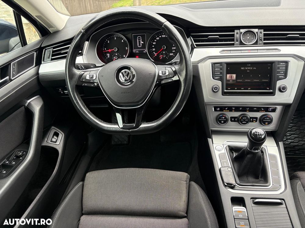 Volkswagen Passat 1.6 TDI (BlueMotion Technology) Comfortline - 21