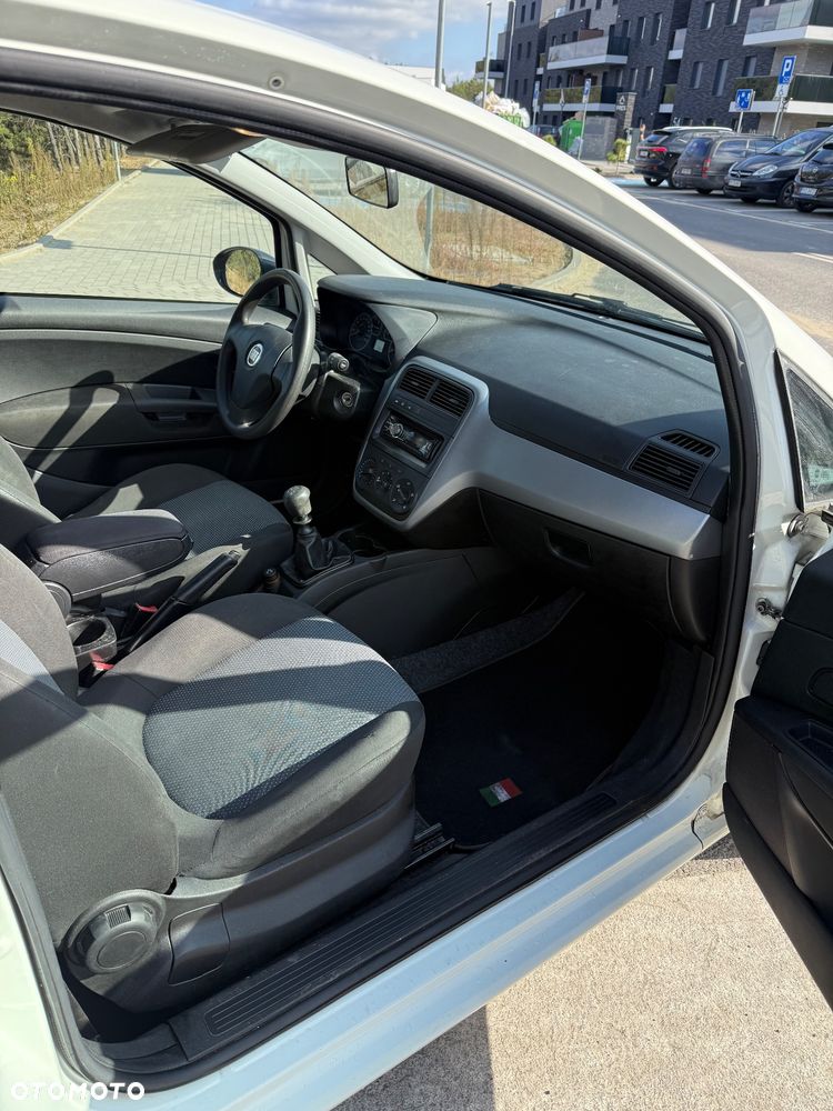 Fiat Punto - 10