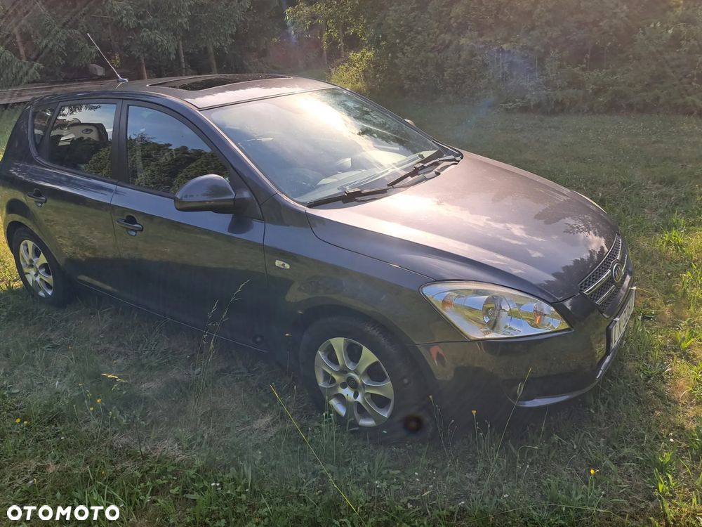 Kia Ceed 1.4 Comfort + - 9