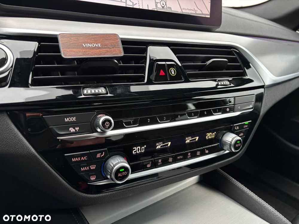 BMW Seria 5 530e M Sport sport - 31