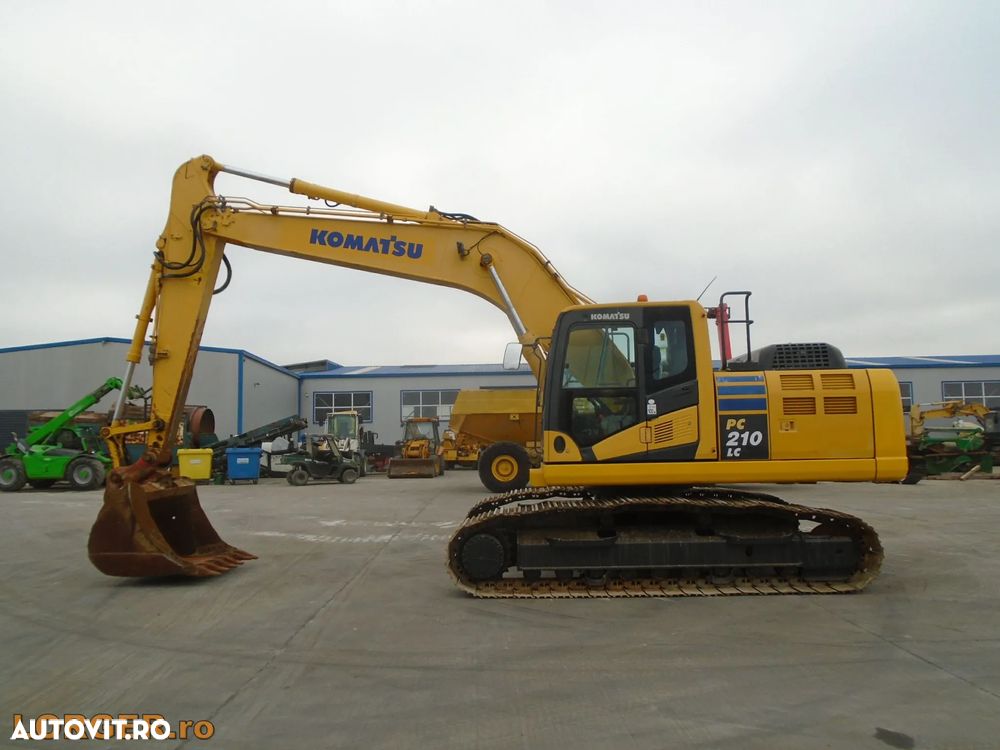 Komatsu PC210 LC-10 - 7