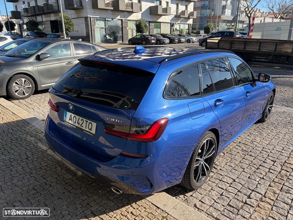BMW 330 e Pack Desportivo M Auto - 4