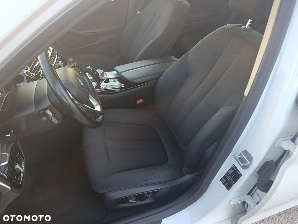 BMW Seria 5 520d - 13