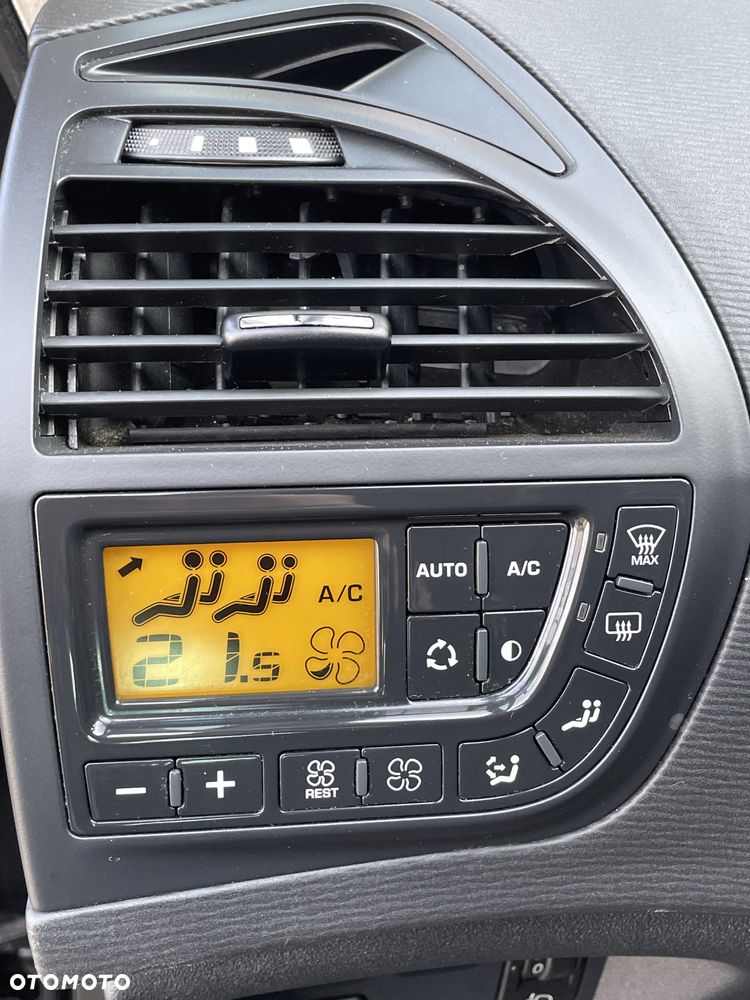 Citroën C4 Picasso VTi 120 Business Class - 38