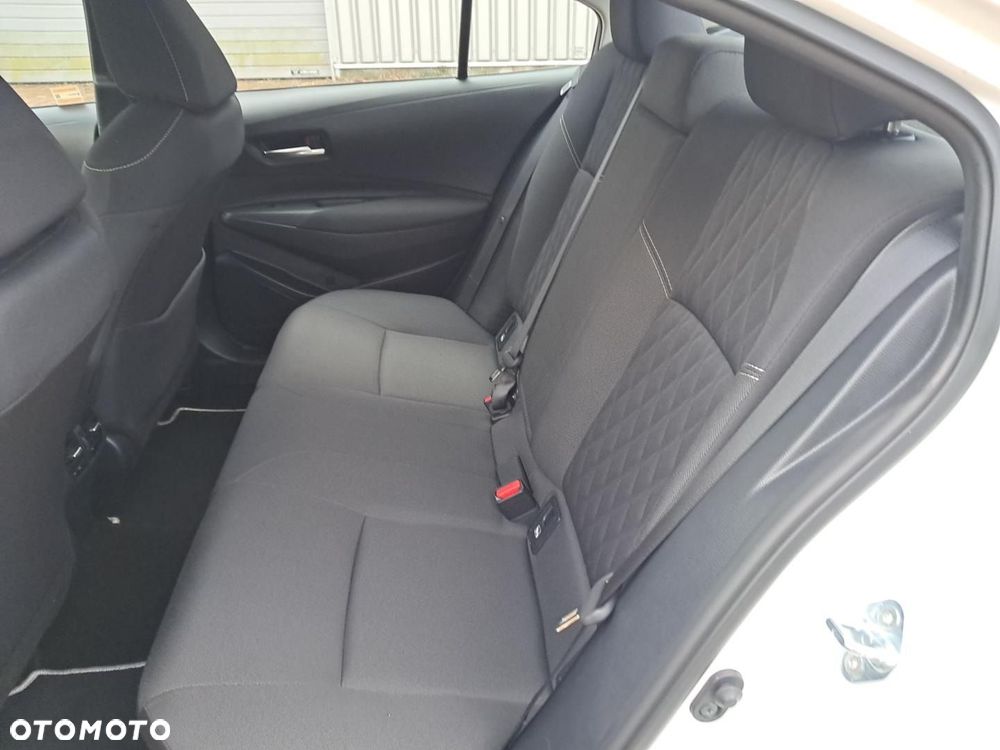 Toyota Corolla 1.8 Hybrid Comfort - 10