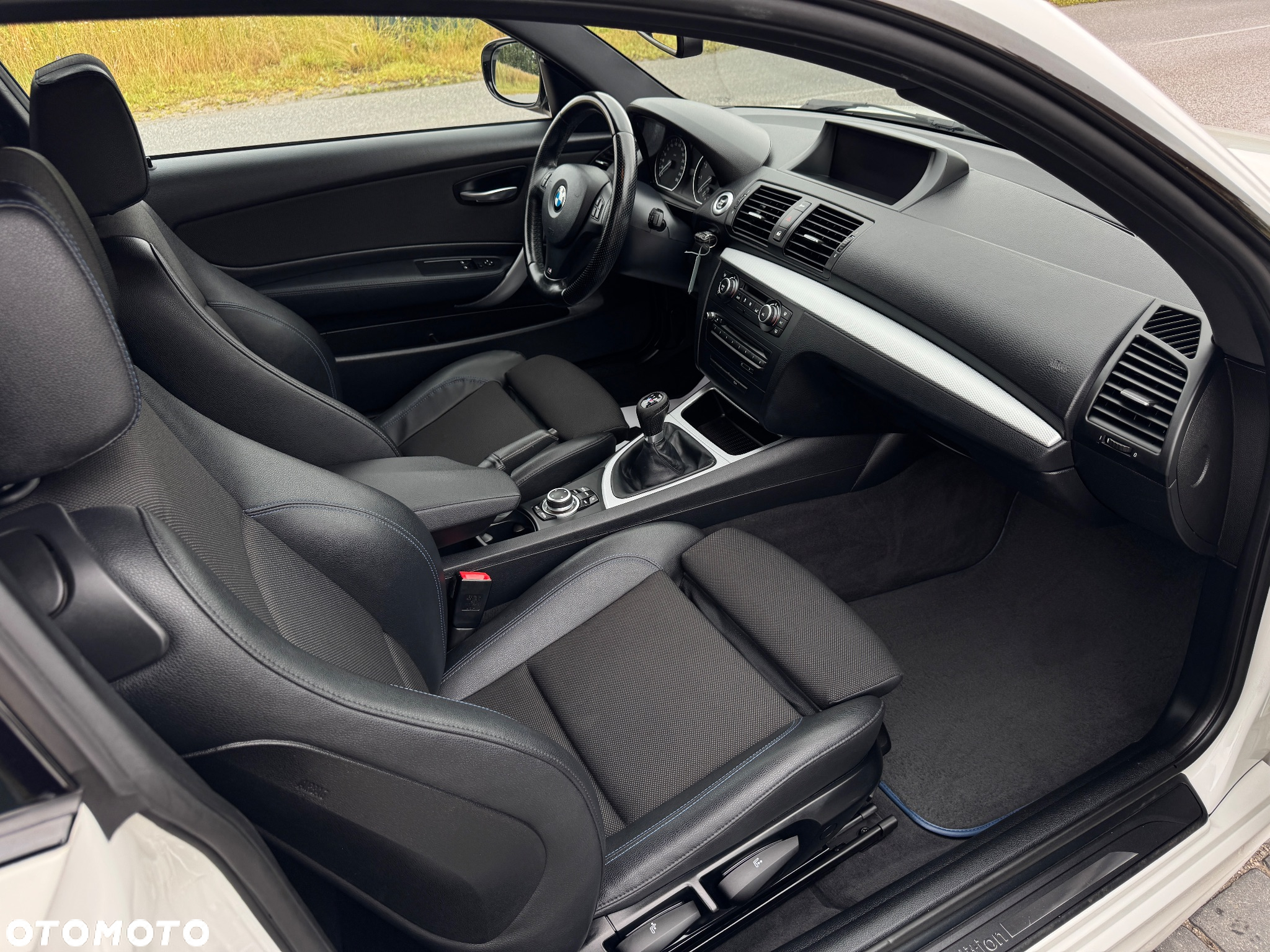 BMW Seria 1 120i - 9