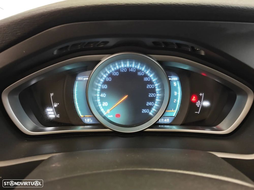 Volvo V40 1.6 D2 Summum Eco - 29
