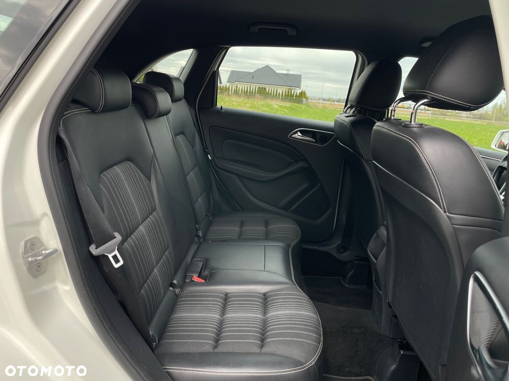 Mercedes-Benz Klasa B 180 CDI (BlueEFFICIENCY) 7G-DCT - 15