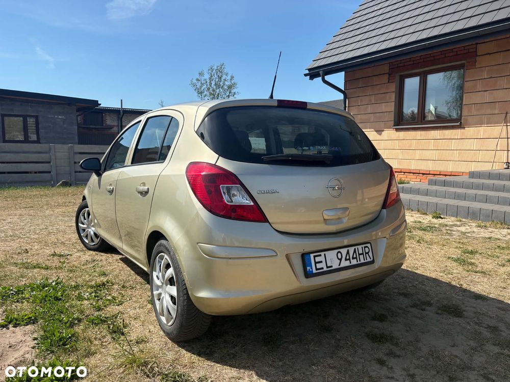 Opel Corsa 1.4 16V Enjoy - 4