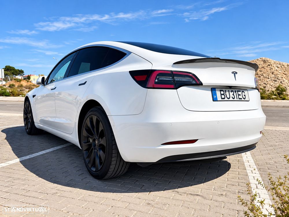 Tesla Model 3 2020 photo 4