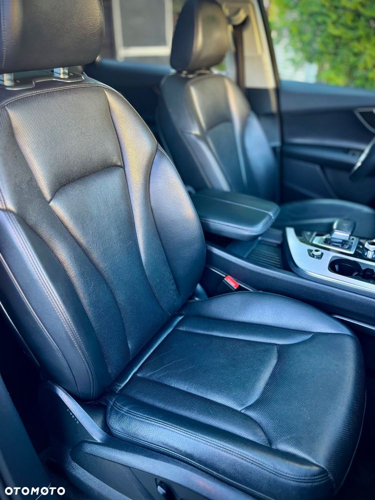 Audi Q7 - 25