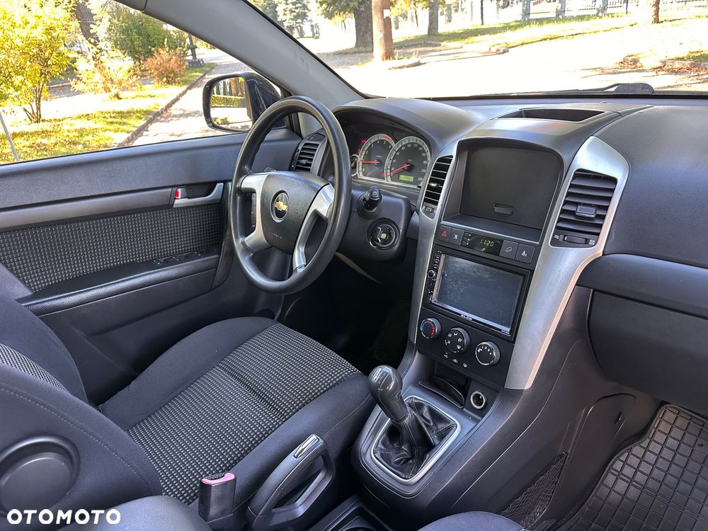 Chevrolet Captiva - 19