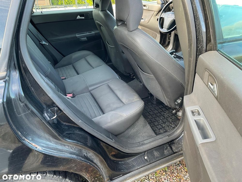 Volvo V50 - 6