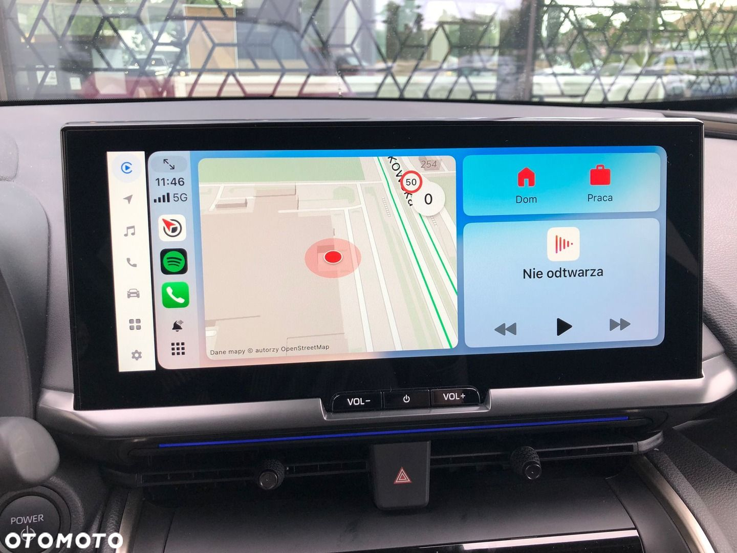 Toyota C-HR - 16