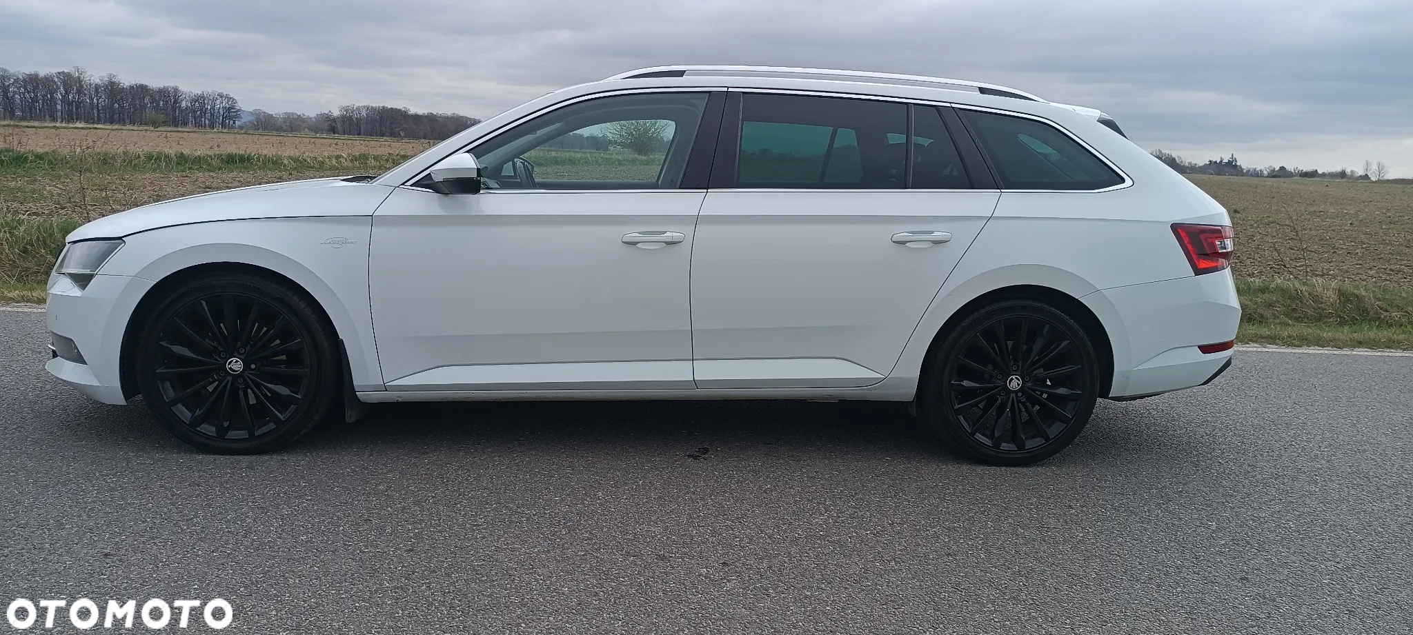 Skoda Superb Combi 2.0 TDI 4x4 DSG L&K - 5