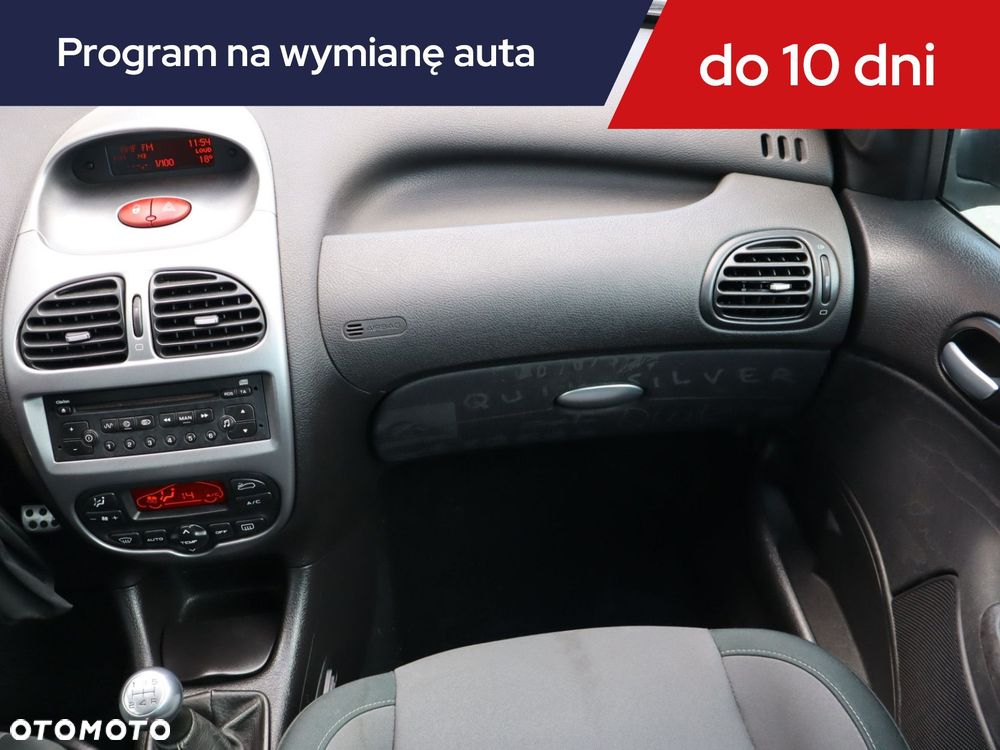 Peugeot 206 - 10