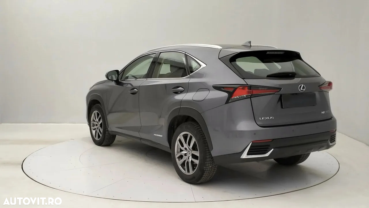 Lexus Seria NX 300h AWD Executive Plus - 6
