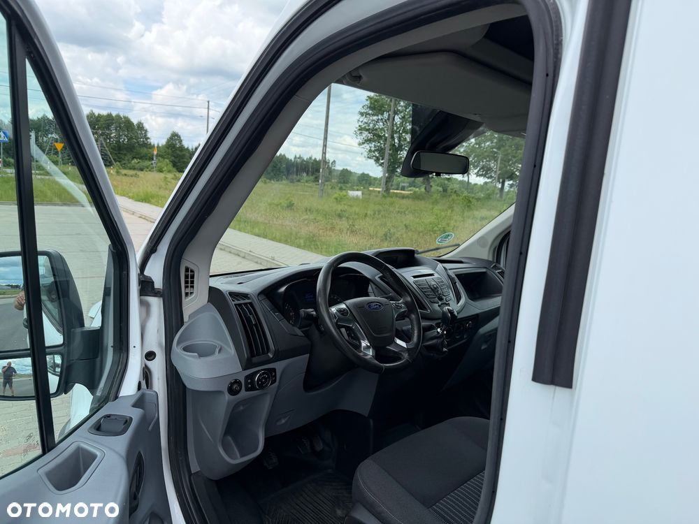 Ford Transit - 8
