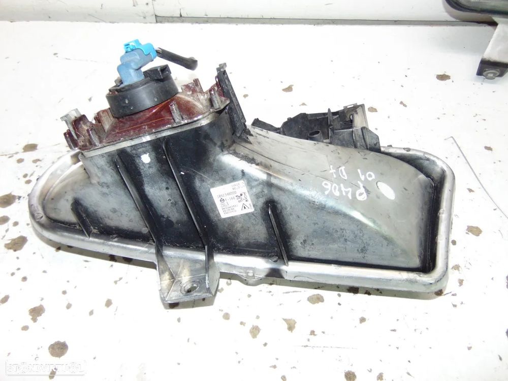 Peugeot 406 faróis nevoeiro - 3