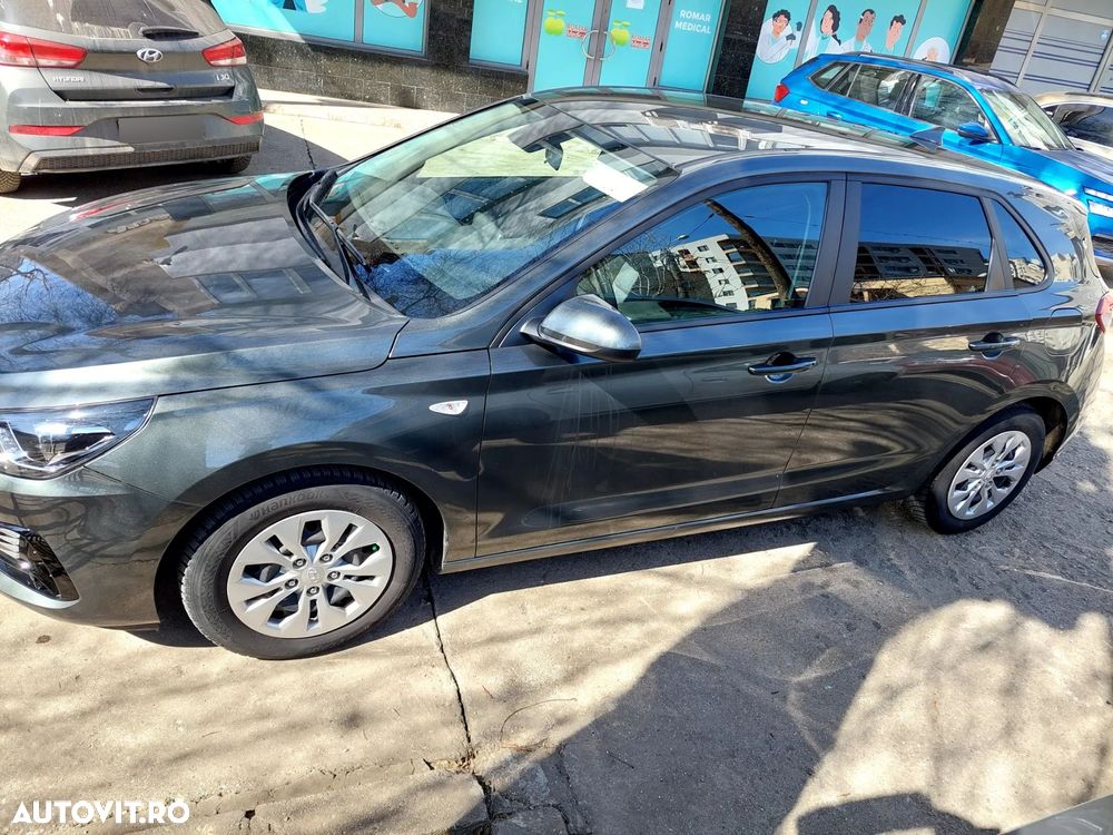 Hyundai i30 1.5 110CP 5DR M/T Comfort - 1