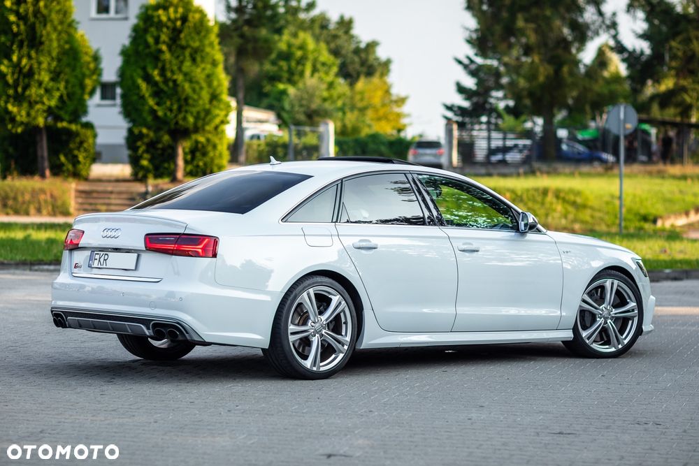 Audi S6 Limousine - 14