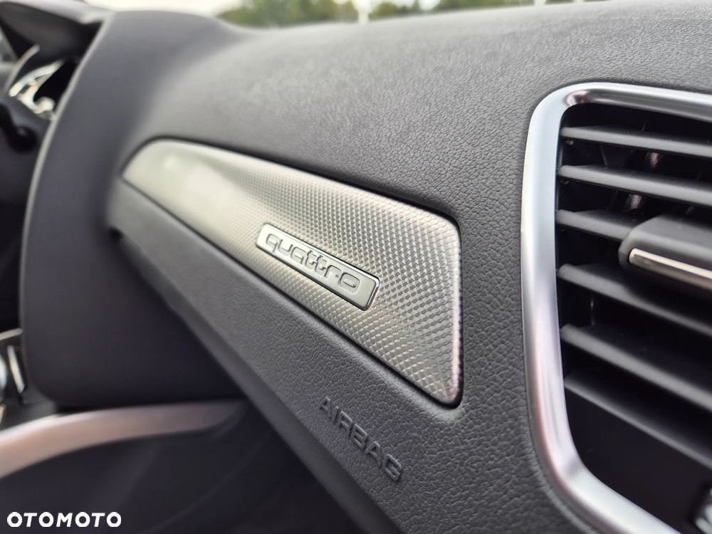 Audi A4 Avant 3.0 TDI Quattro S tronic - 23