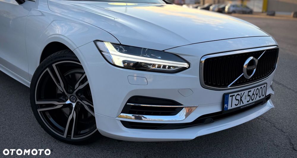 Volvo V90 T8 Twin Engine AWD Momentum - 10