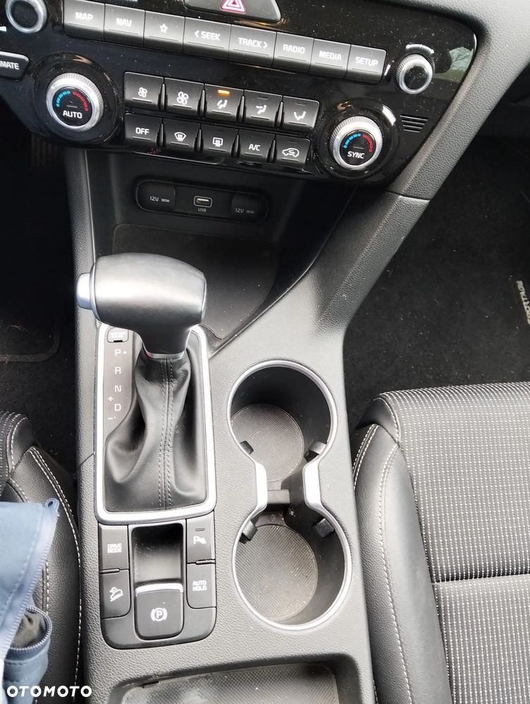 Kia Sportage 1.6 T-GDI L 2WD DCT - 11