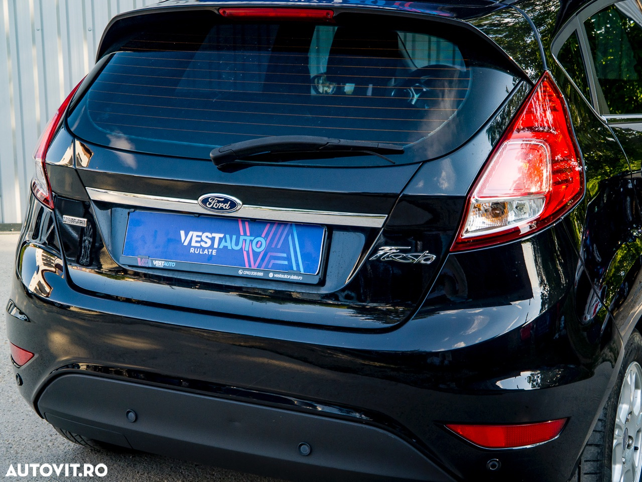 Ford Fiesta 1.6 TDCi DPF Trend - 36