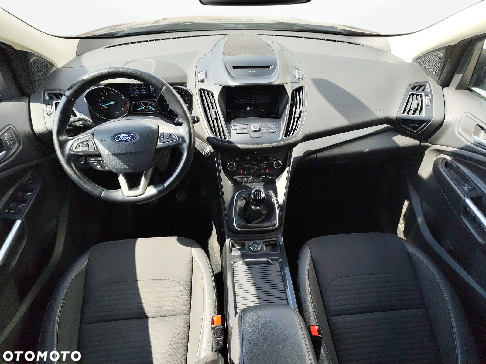 Ford Kuga - 15