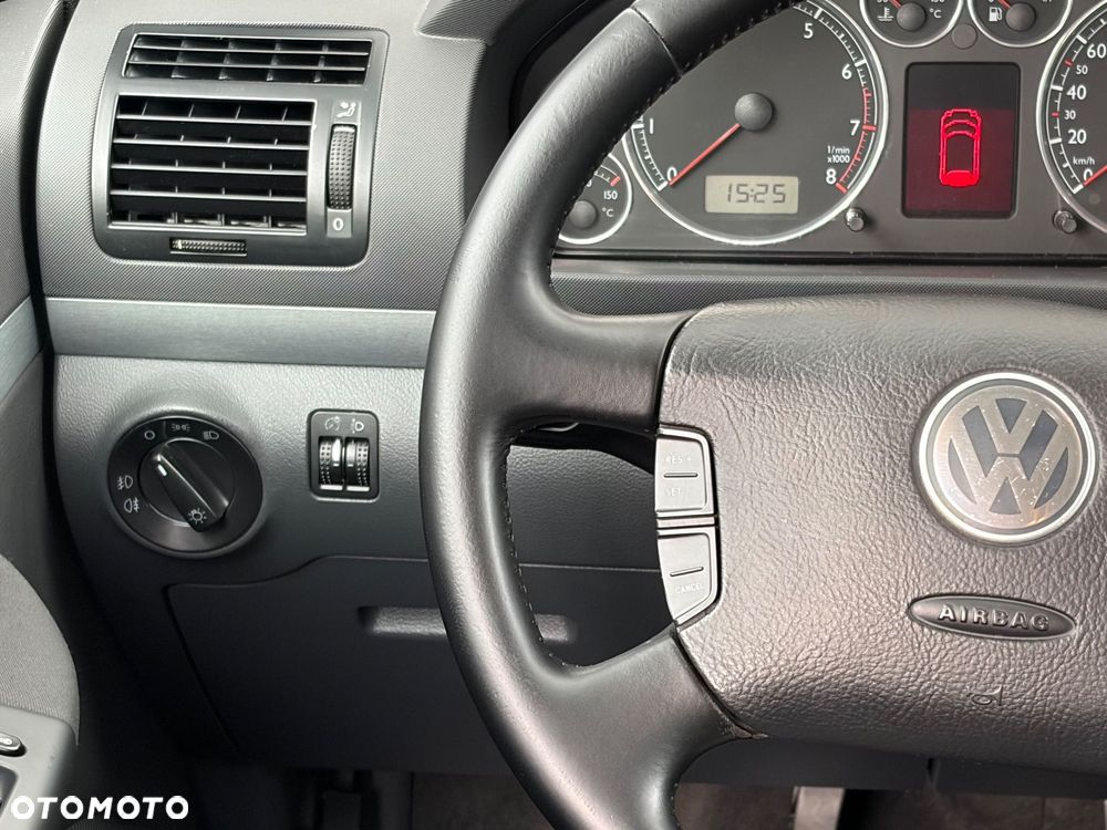 Volkswagen Sharan 1.8 5V Turbo United - 26