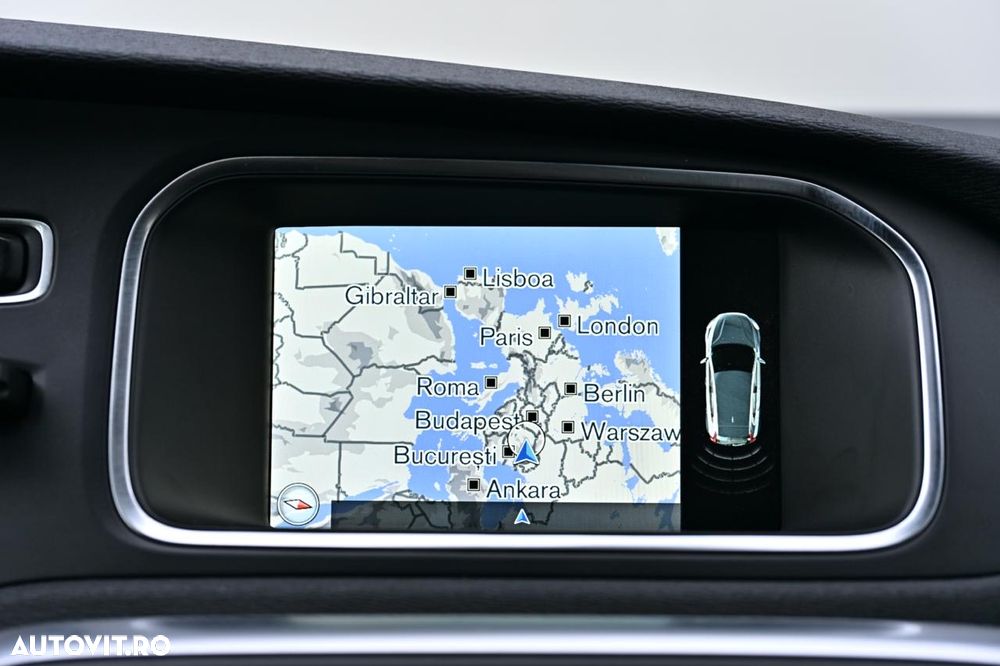 Volvo V40 D3 Geartronic You - 24