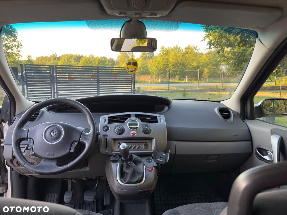 Renault Grand Scenic - 20