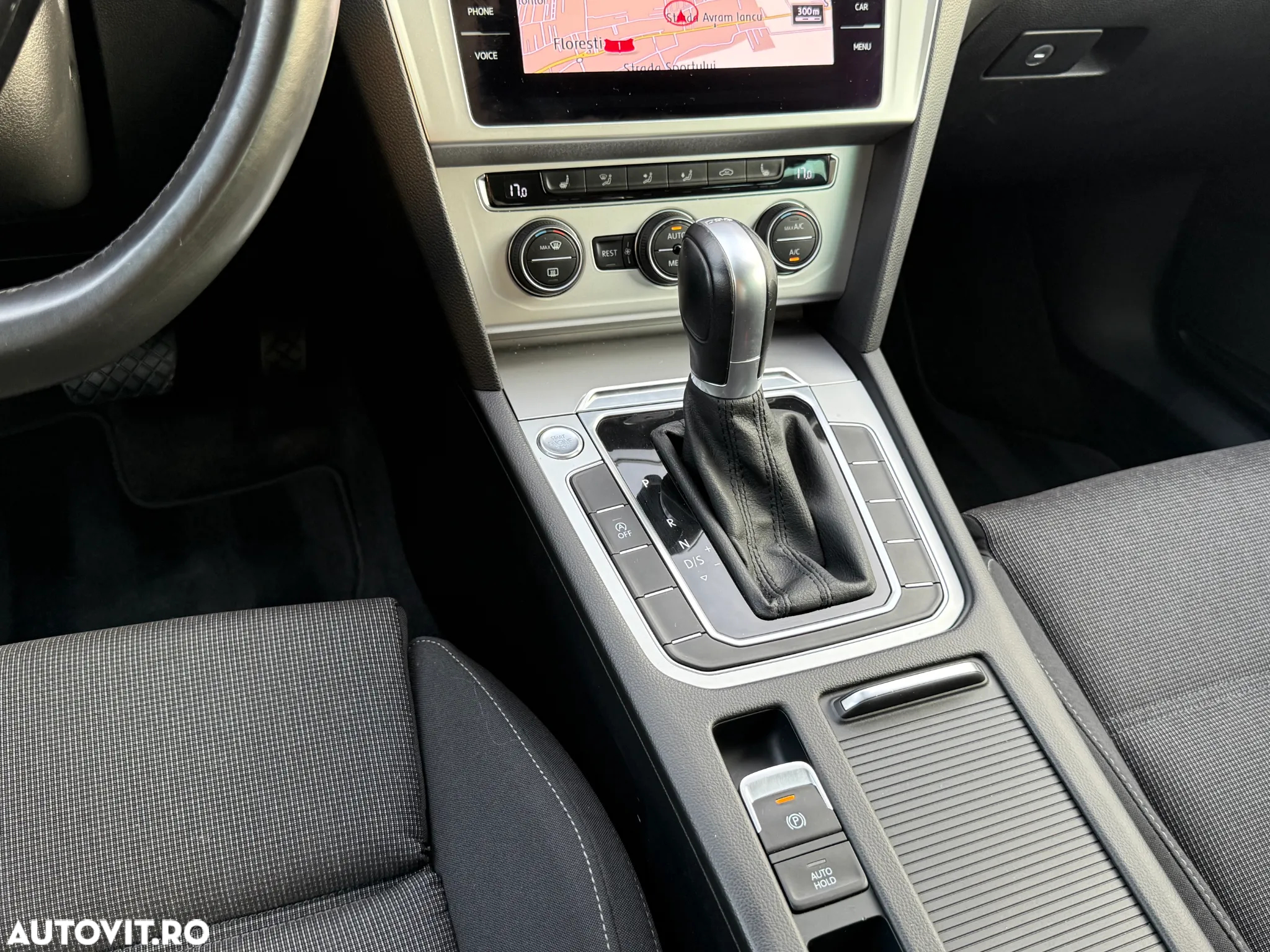 Volkswagen Passat Variant 2.0 TDI DSG Comfortline - 12