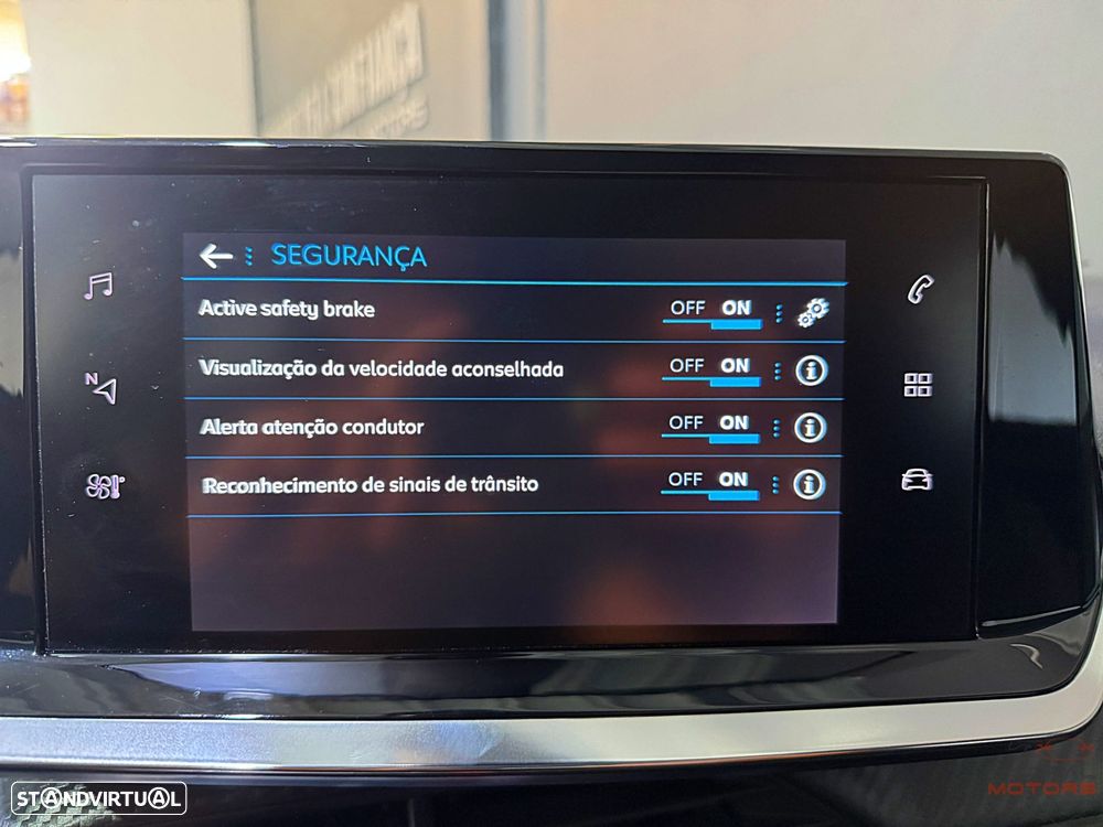 Peugeot 2008 1.2 PureTech Allure - 34
