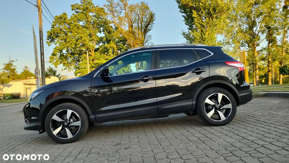 Nissan Qashqai 1.6 dCi Tekna S&S - 16