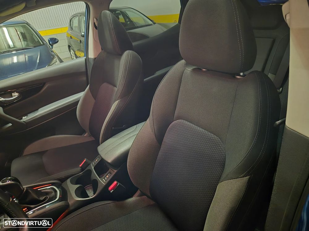 Nissan Qashqai 1.3 DIG-T DCT N-CONNECTA - 25