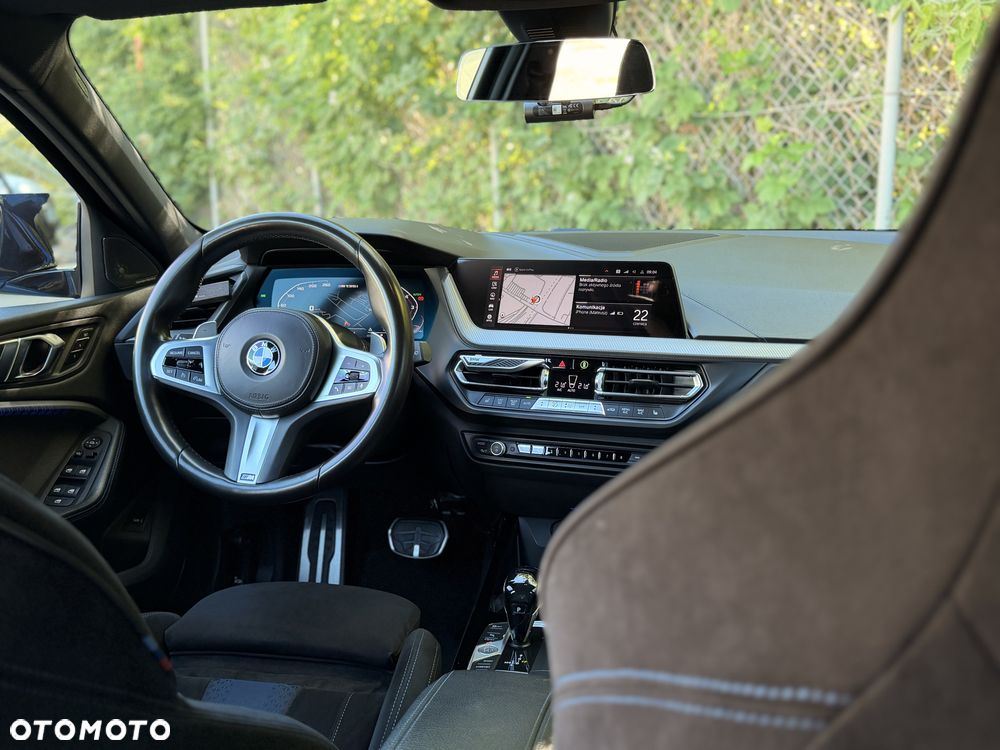 BMW Seria 1 - 25