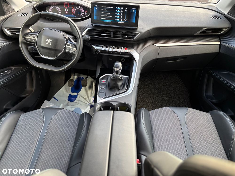 Peugeot 5008 BlueHDi 130 Allure Pack - 26