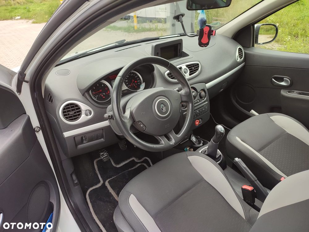 Renault Clio 1.5 dCi 90 FAP Dynamique - 7