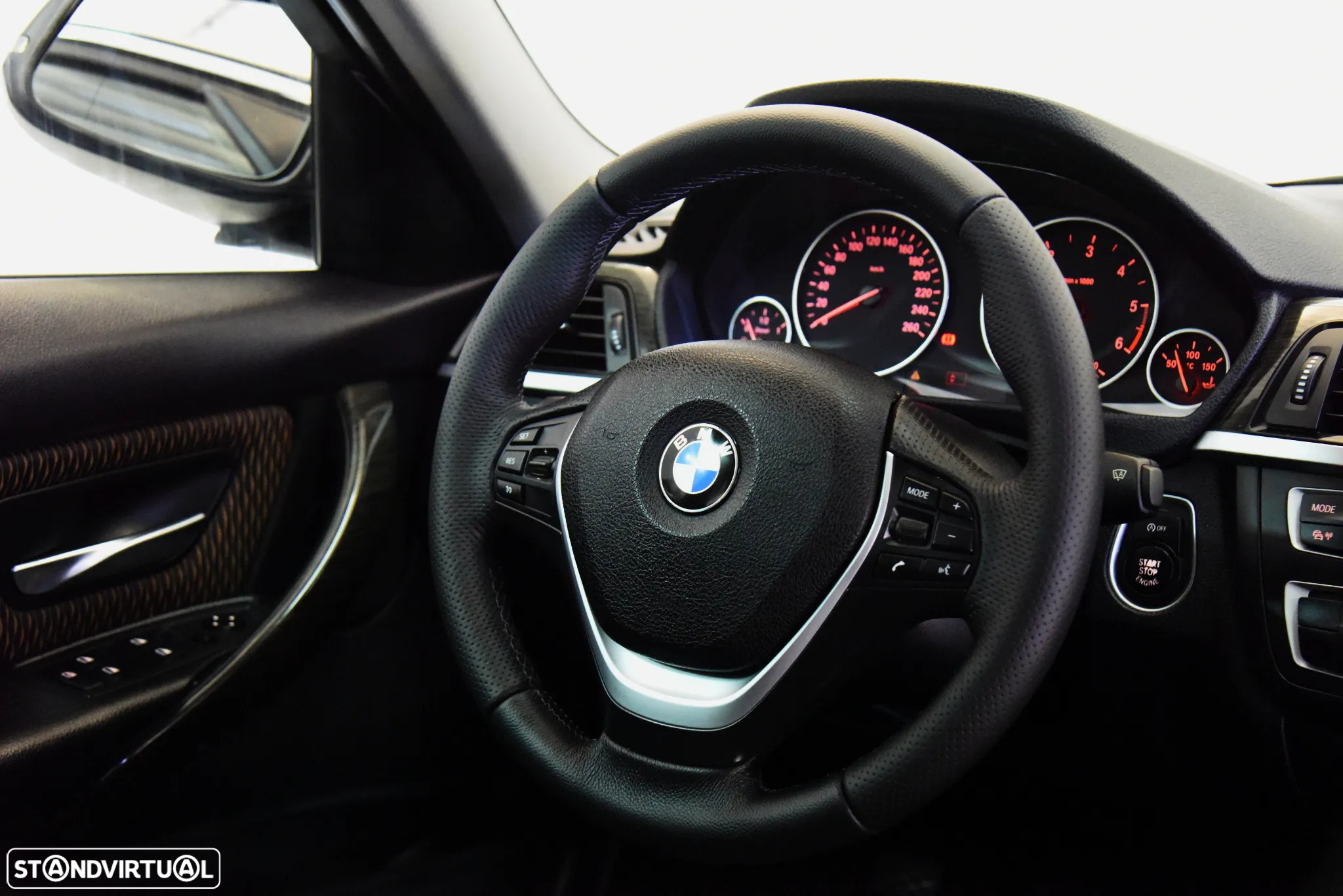 BMW 318 d Line Luxury - 21