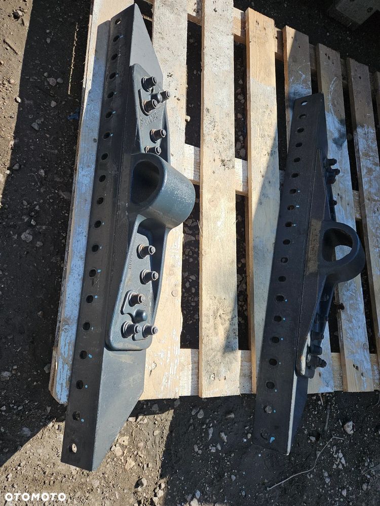 Volvo łapy siodła 160 mm Jost Holland Saf GF