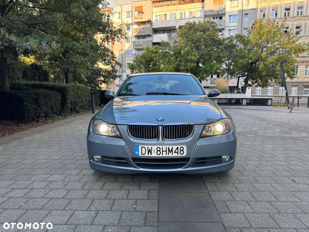 BMW Seria 3 330i - 7