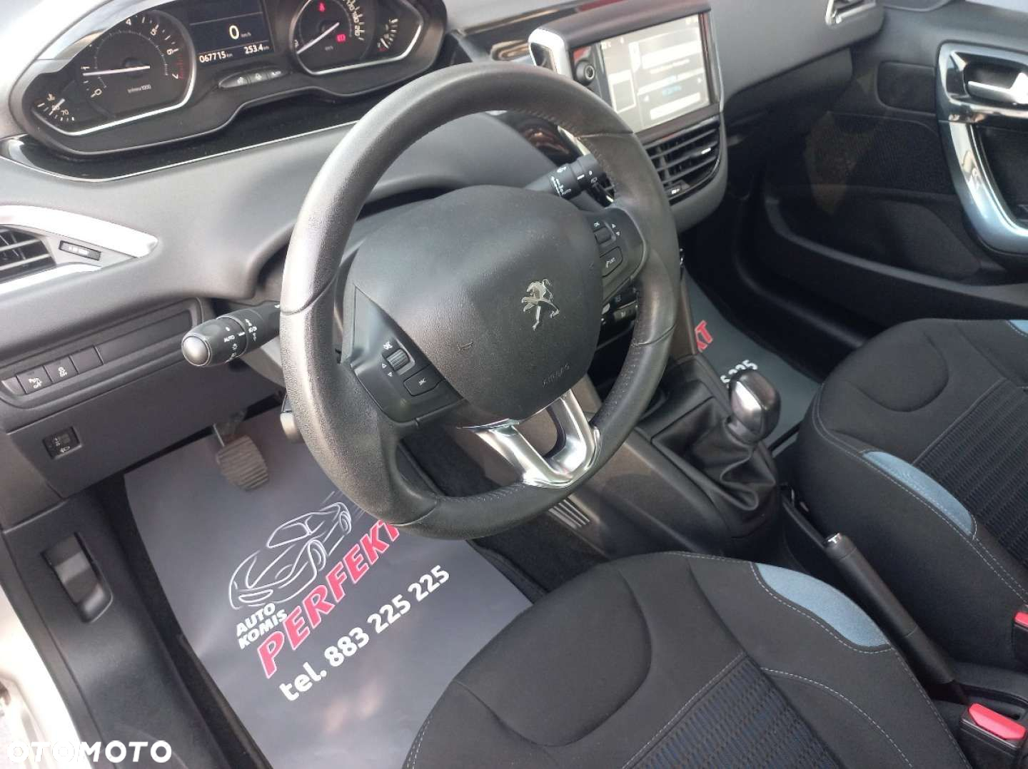 Peugeot 208 - 9