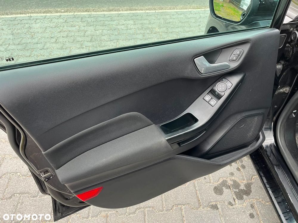 Ford Fiesta 1.5 TDCi ACTIVE - 8