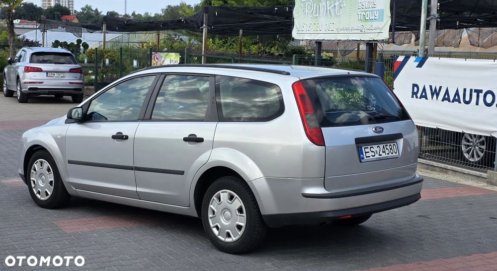 Ford Focus 1.6 TDCi Ambiente - 3