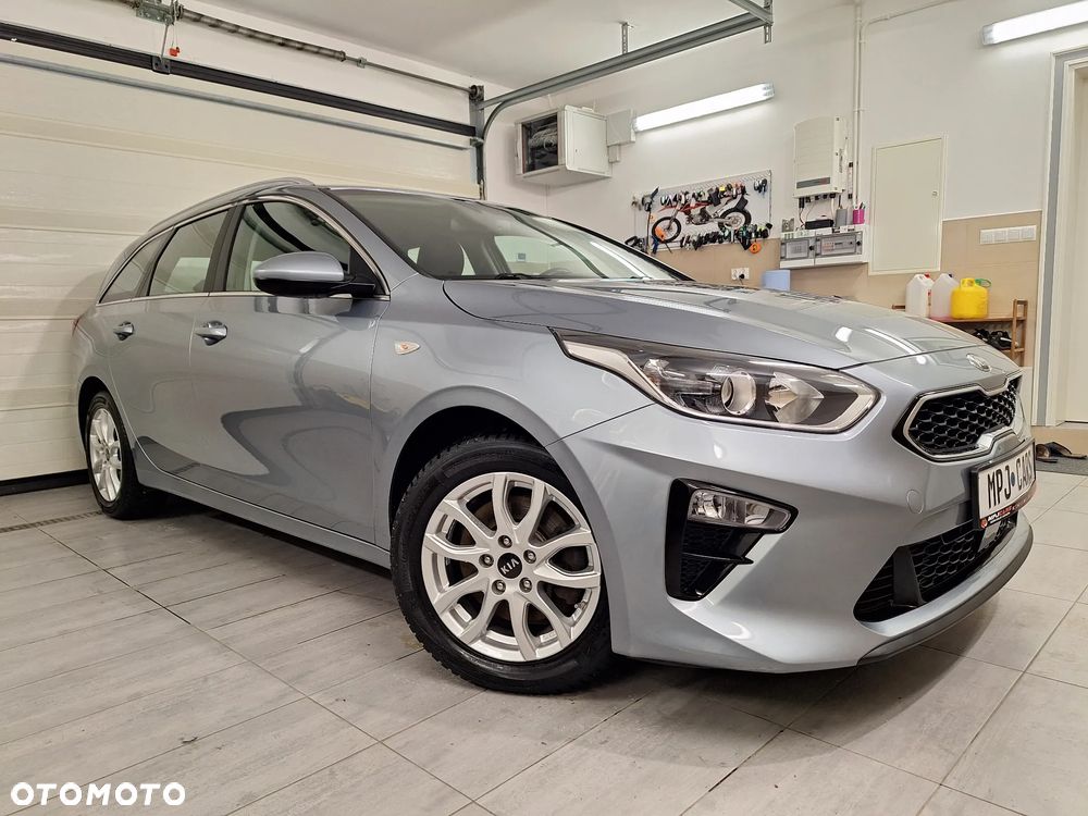 Kia Ceed 1.4 CVVT ISG Dream Team Edition - 2