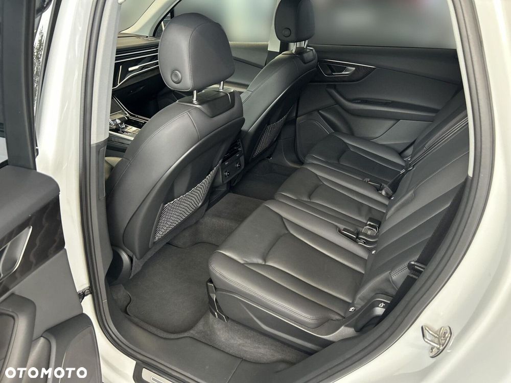 Audi Q7 - 19