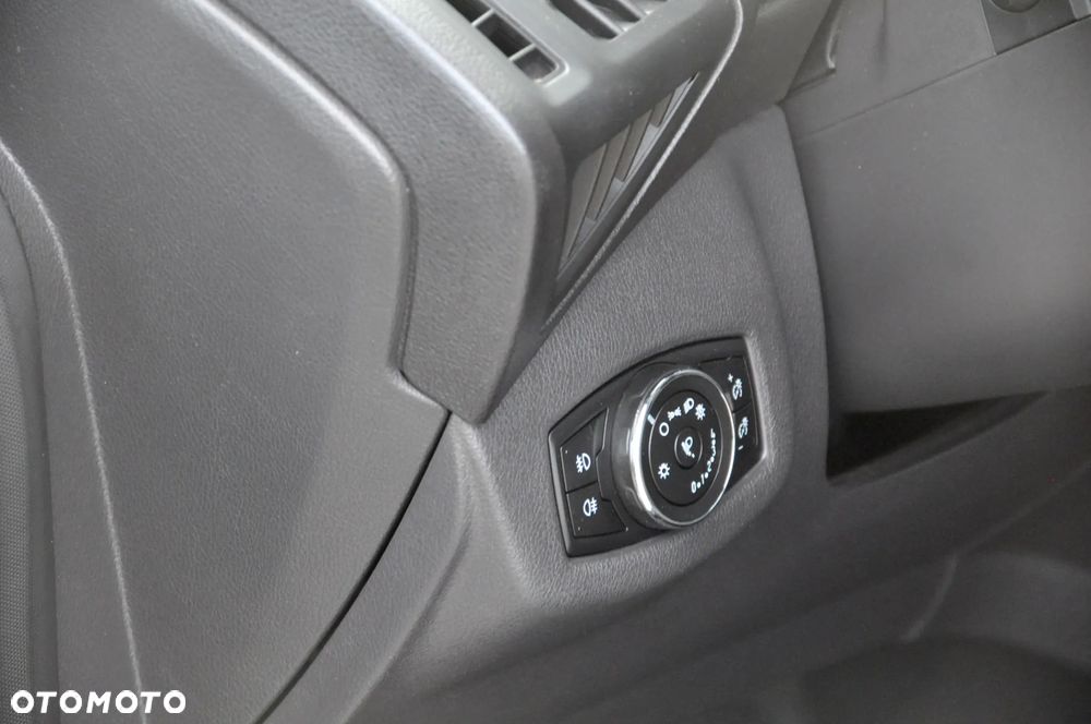 Ford Tourneo Connect 1.6 TDCi Titanium - 30