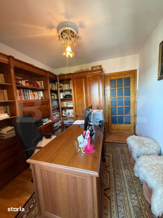 Apartament cu 4 camere, decomandat, zona 9 Mai - Imagine principală: 3/10